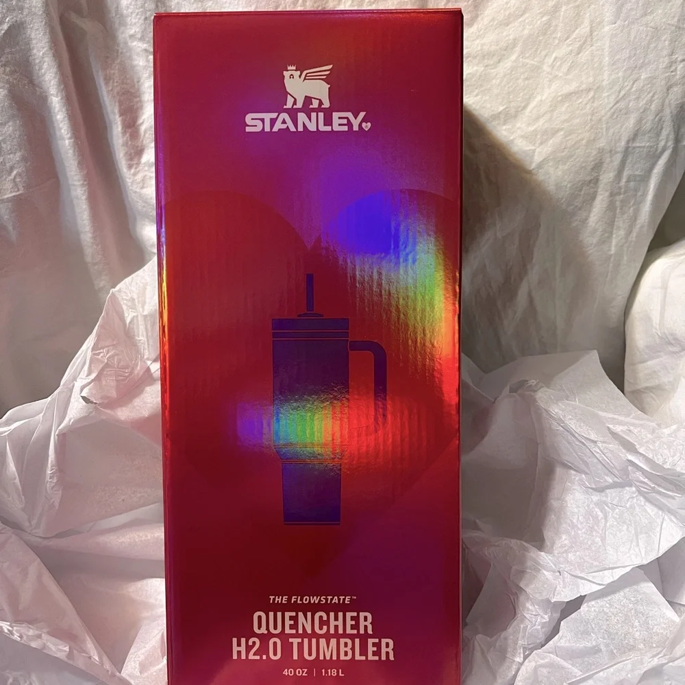 Stanley Berry Truffle Quencher H2.0 Tumbler 40oz - Picture 2 of 8